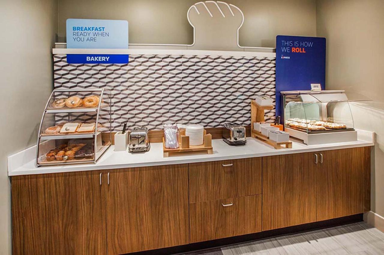 Holiday Inn Express & Suites - Gainesville I-75 By Ihg Ngoại thất bức ảnh